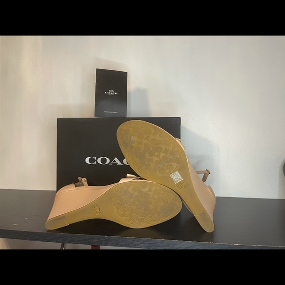 Coach Odetta wedge ankle strap sandal - Picture 4 of 4